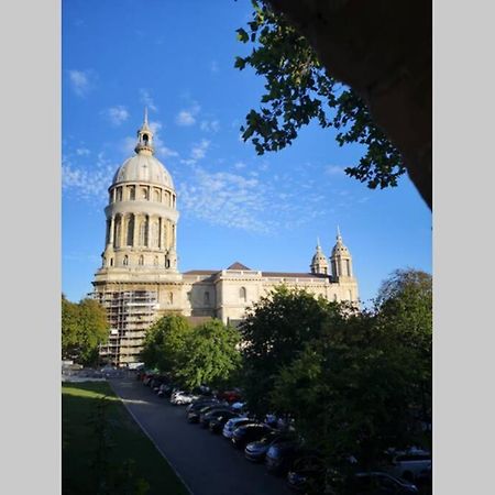 Appartement Au Coeur Des Remparts Булон сюр Мер Екстериор снимка